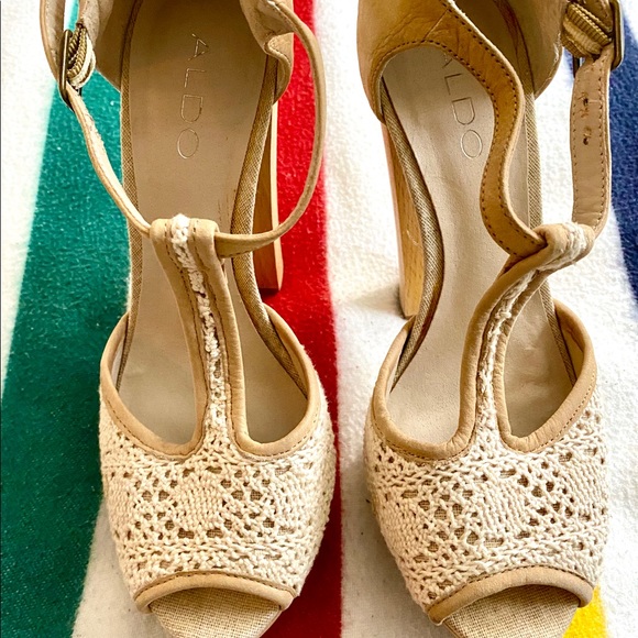 Peep toe heels - Picture 2 of 4